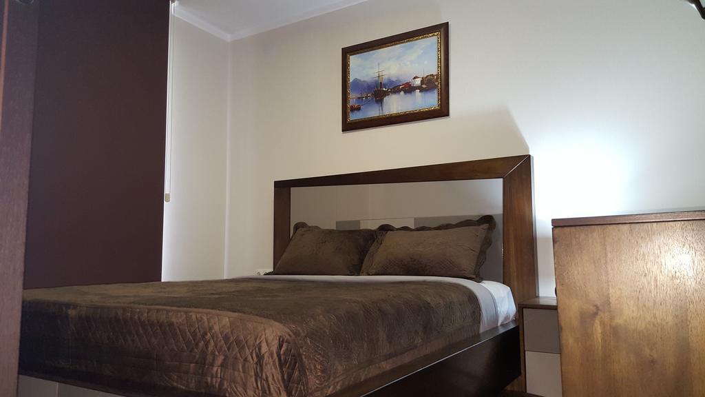 Mimino Apartment Deluxe First Line Batumi Exterior foto