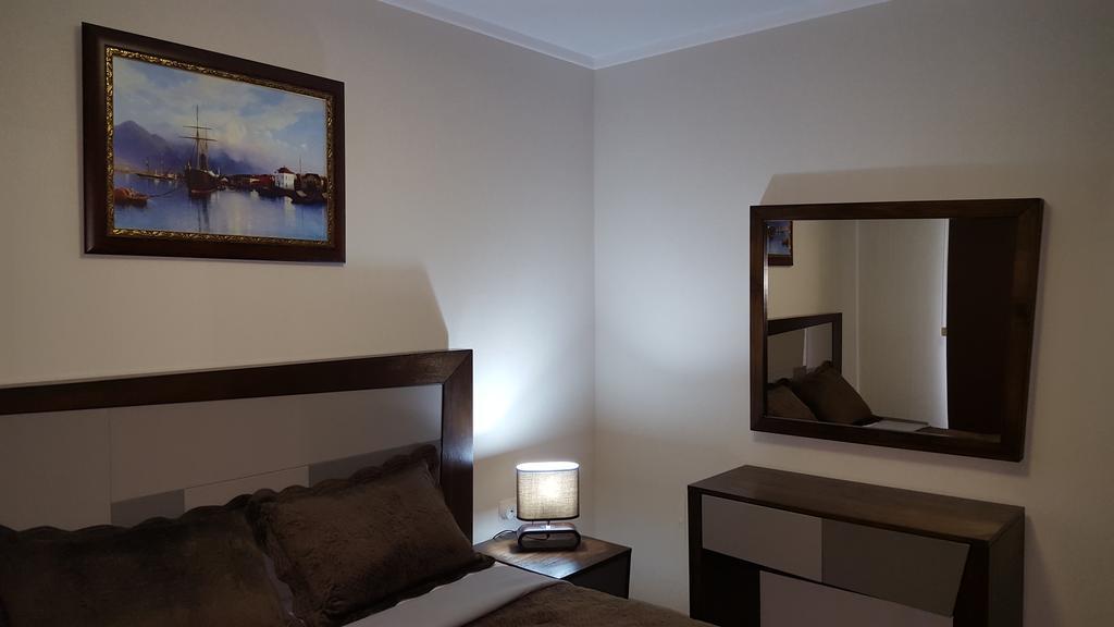 Mimino Apartment Deluxe First Line Batumi Exterior foto
